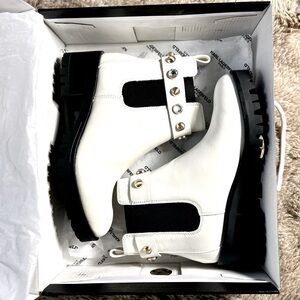 Karl Lagerfeld Paris Boots